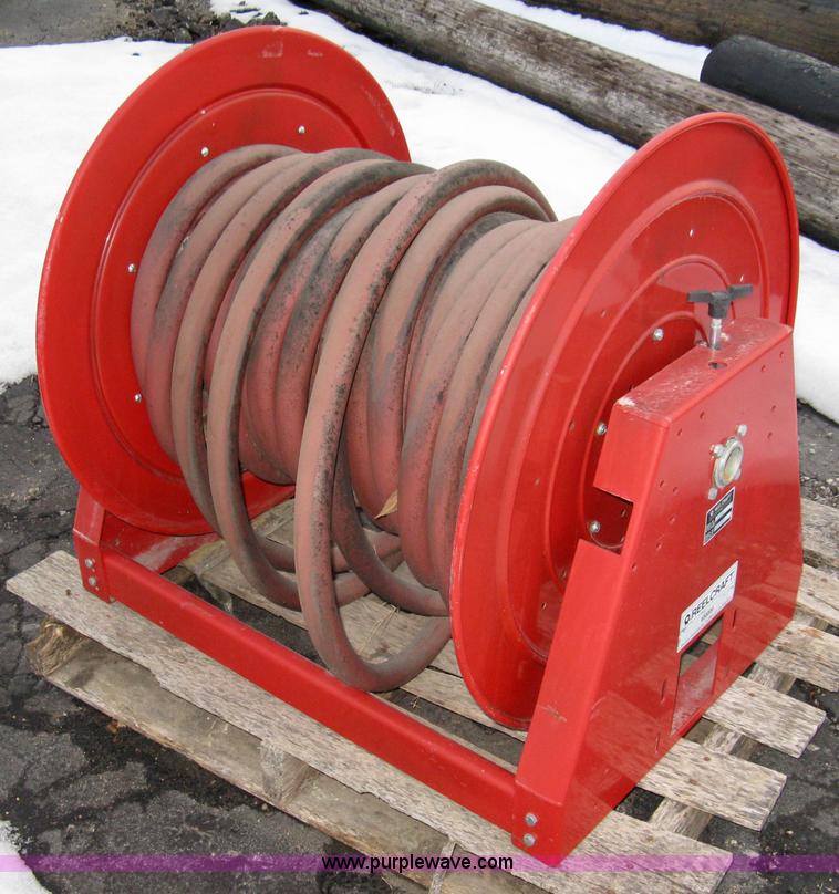 image for item 8189 Reelcraft 400000 hose reel