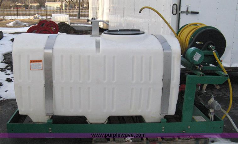 image for item 8190 2005 Lesco Commercial Plus slide-in spray unit