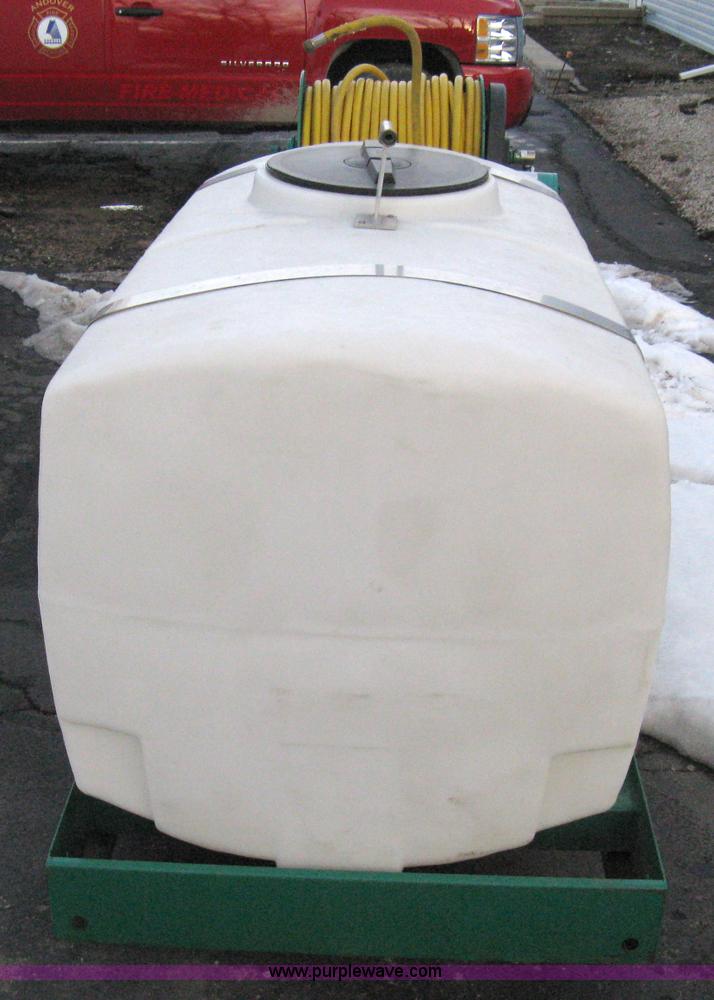 image for item 8190 2005 Lesco Commercial Plus slide-in spray unit