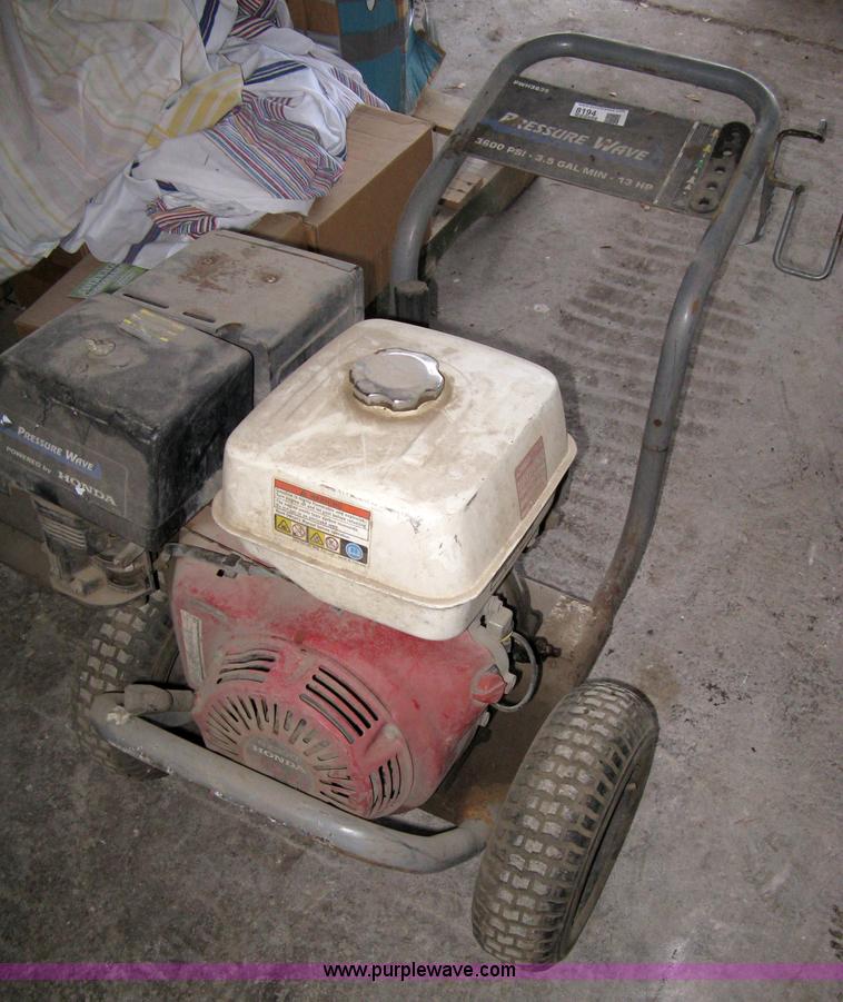 image for item 8194 Pressure Wave PWH3635 pressure washer