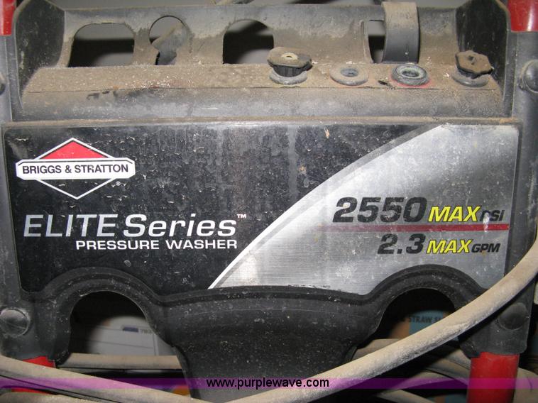 image for item 8195 Briggs & Stratton Elite Series pressure washer