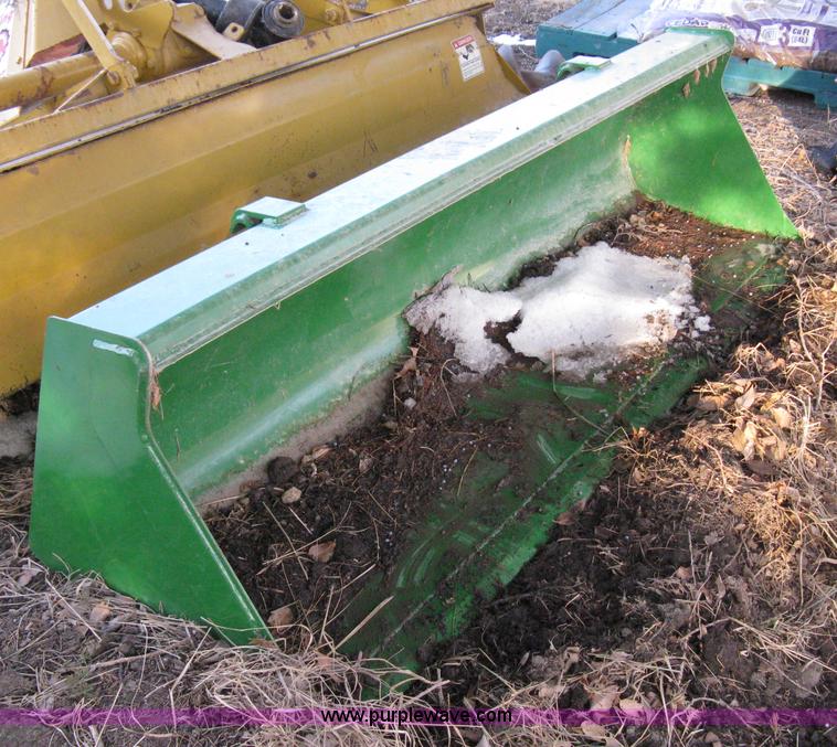 image for item 8198 John Deere 73" quick attach bucket