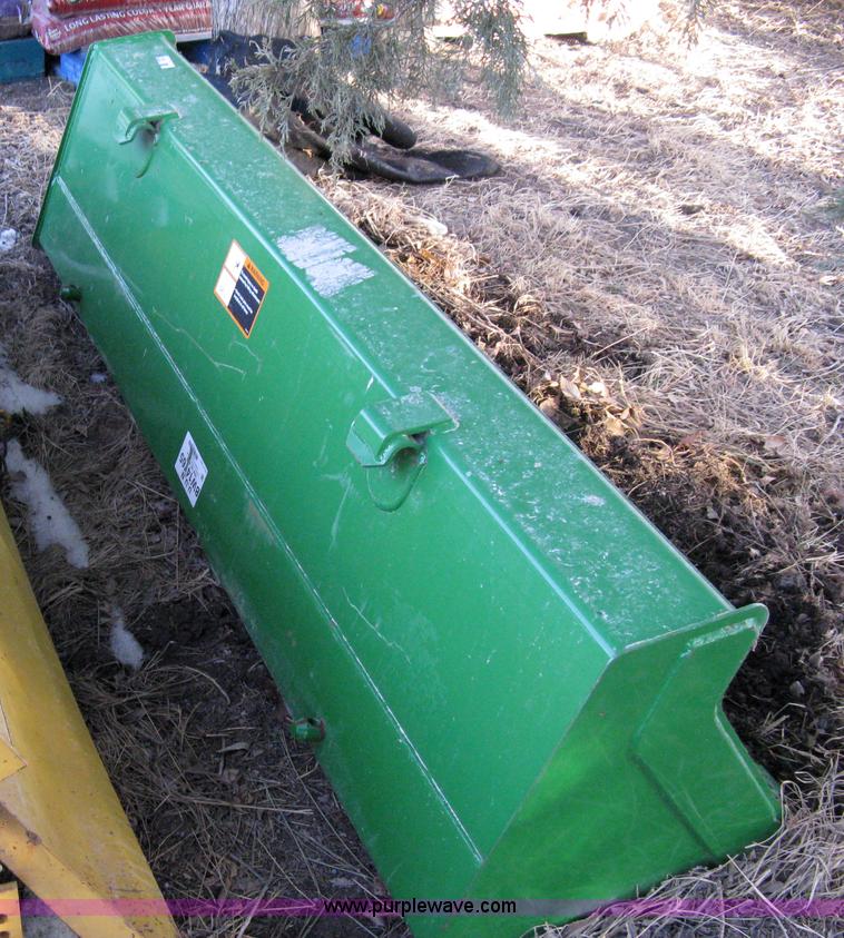 image for item 8198 John Deere 73" quick attach bucket