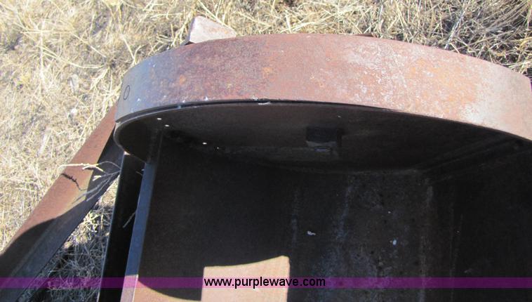 image for item 9006 Tumble Bug scraper 1/4 cu.yd.