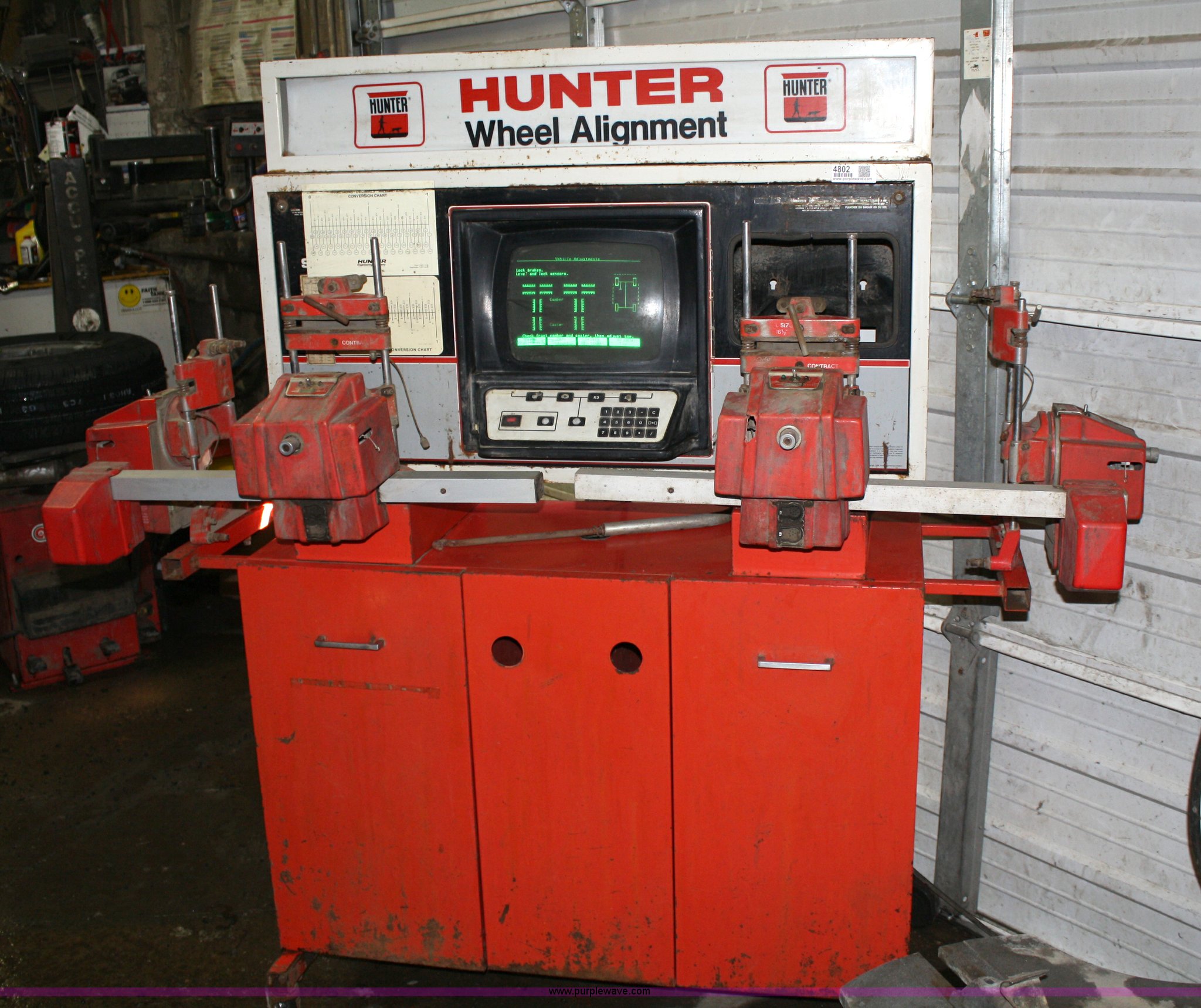 Hunter wheel alignment machine in Lawrence, KS Item 4802 sold