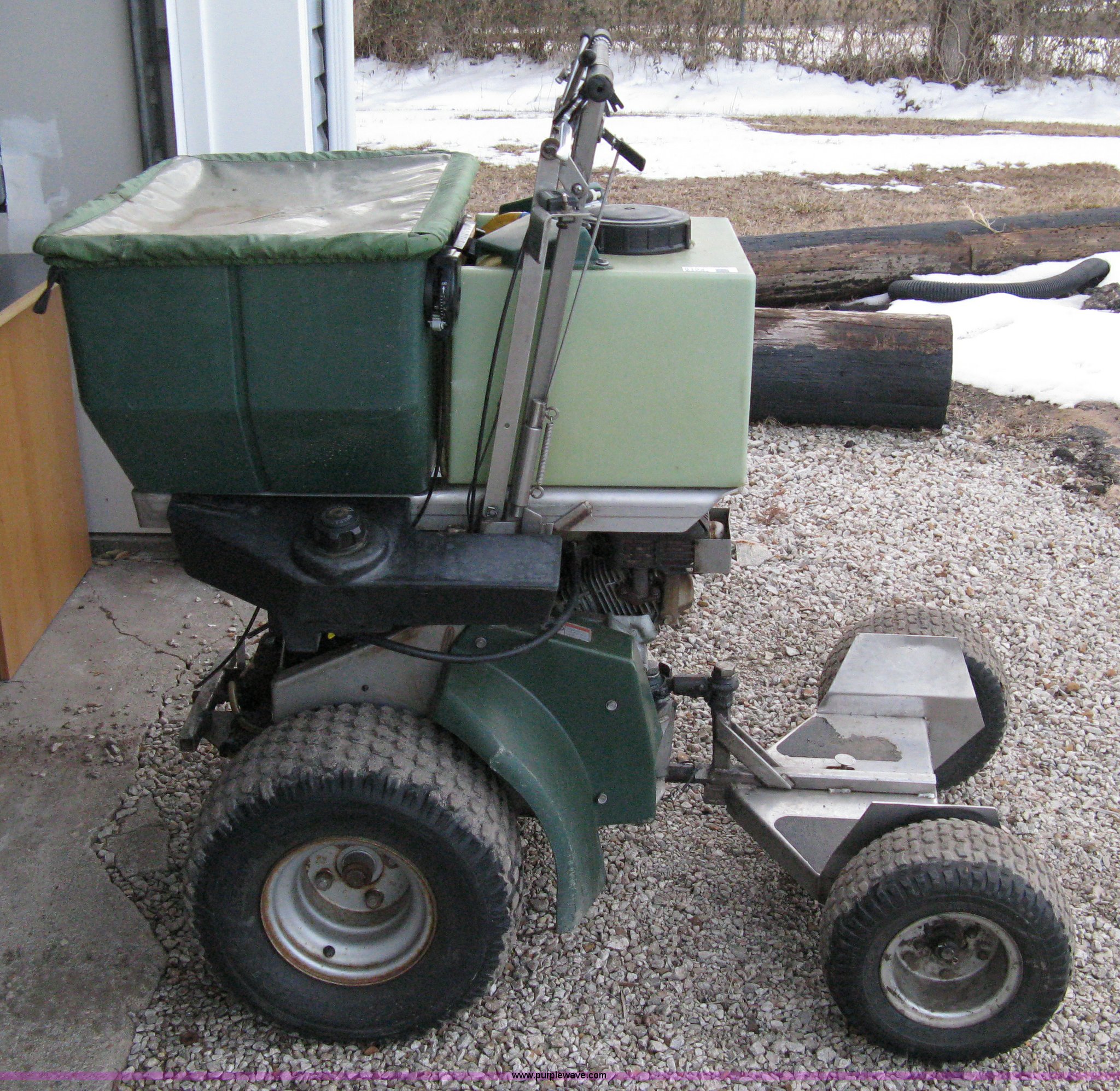 Perma Green Magnum rideon sprayer/spreader in Andover, KS Item 8192