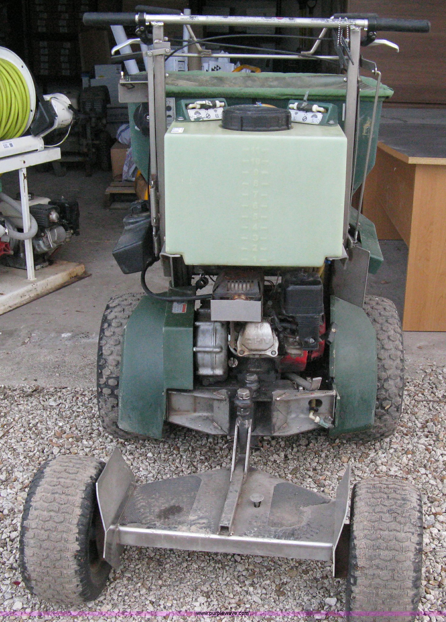 Perma Green Magnum rideon sprayer/spreader in Andover, KS Item 8192