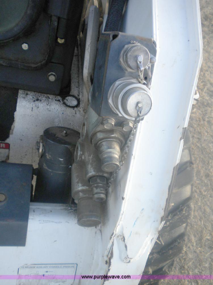 image for item 1337 2002 Bobcat S185 skid steer
