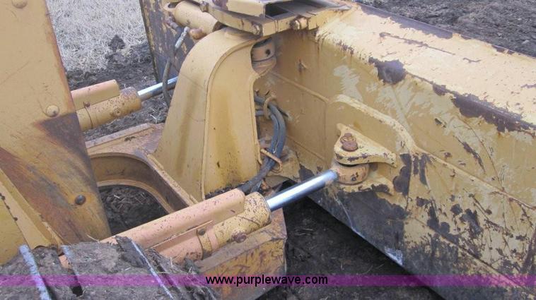 image for item 1339 1999 Case 650G dozer
