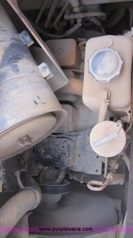 image for item 1339 1999 Case 650G dozer