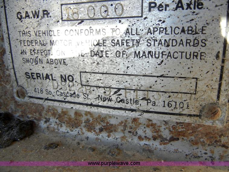 image for item 2140 1985 Cobra 22' end dump trailer