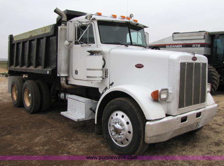 image for item 3576 1992 Peterbilt 378 dump truck