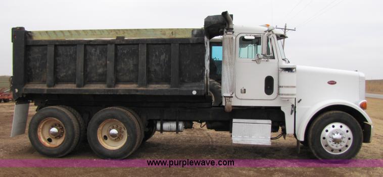 image for item 3576 1992 Peterbilt 378 dump truck