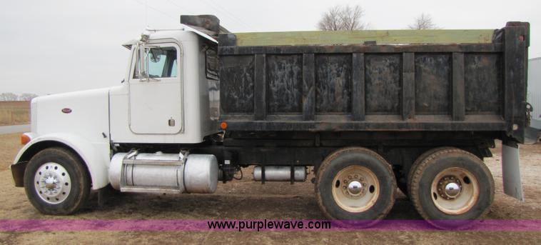 image for item 3576 1992 Peterbilt 378 dump truck
