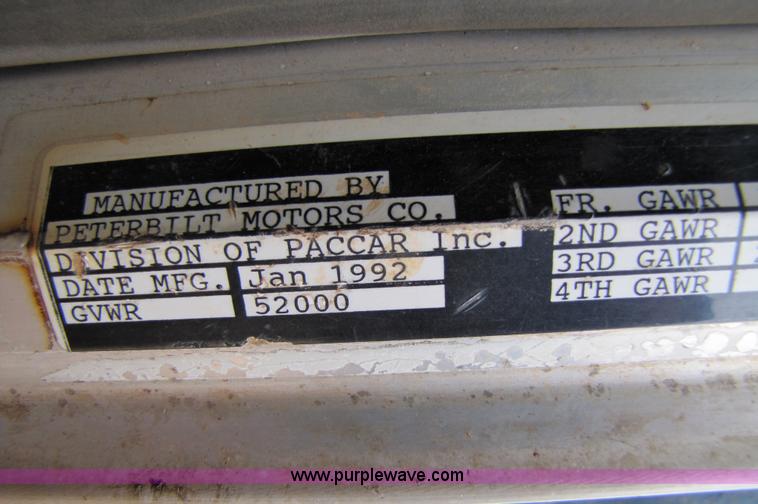 image for item 3576 1992 Peterbilt 378 dump truck