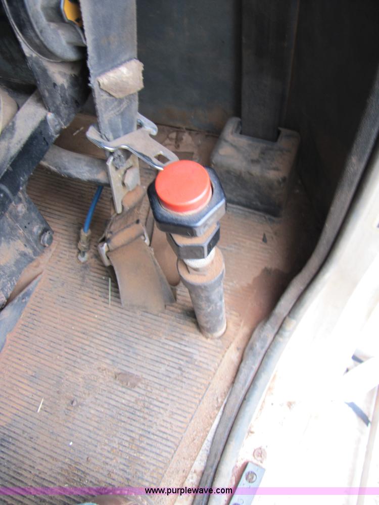 image for item 3576 1992 Peterbilt 378 dump truck