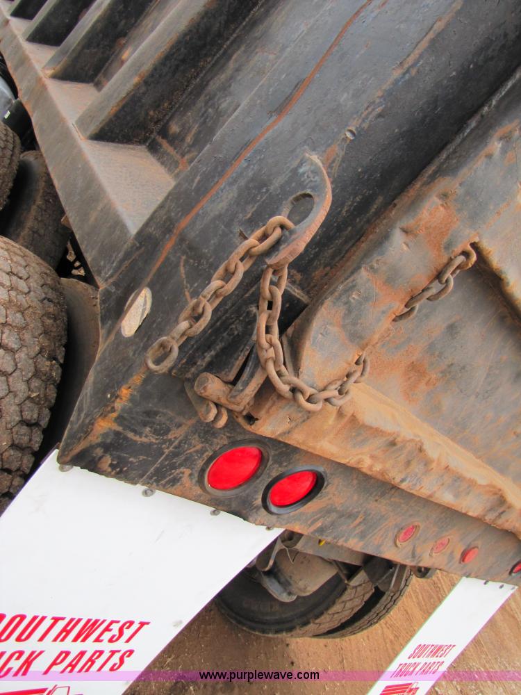 image for item 3576 1992 Peterbilt 378 dump truck