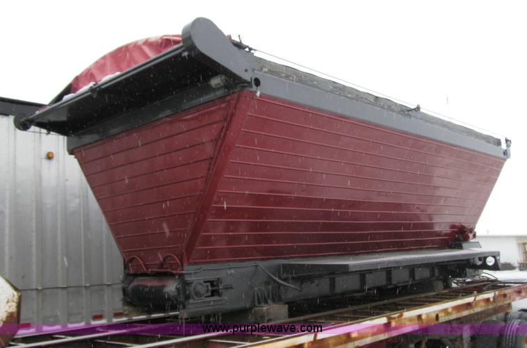 image for item 4002 1994 Flow Boy live bottom box for truck mount