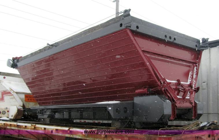 image for item 4002 1994 Flow Boy live bottom box for truck mount