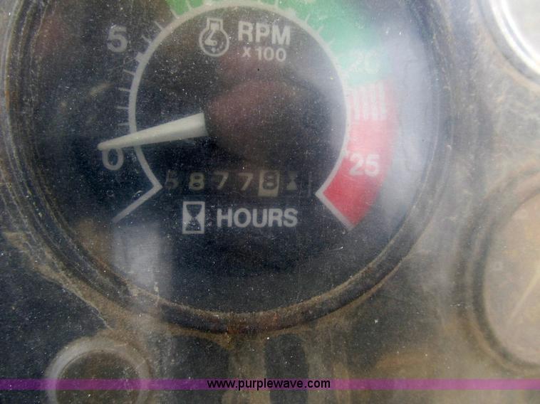 image for item 4012 1979 John Deere 762 scraper