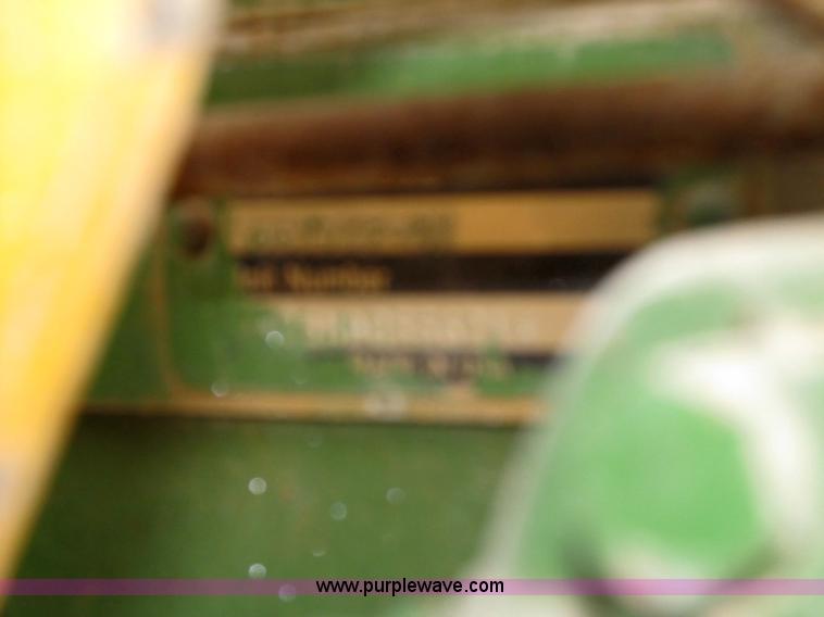 image for item 4012 1979 John Deere 762 scraper