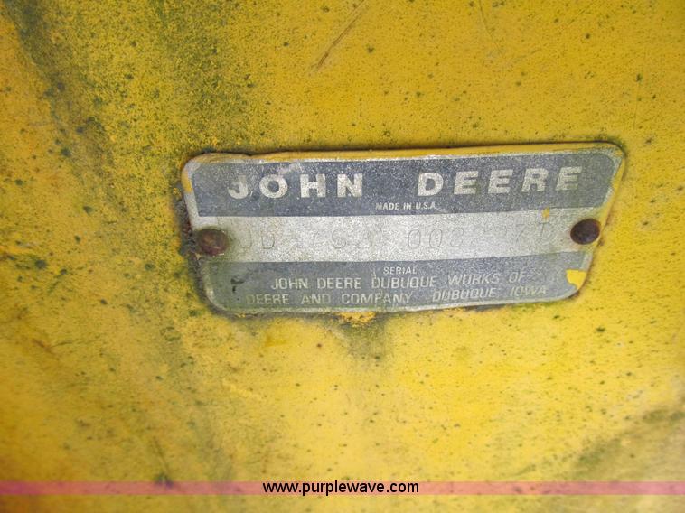 image for item 4012 1979 John Deere 762 scraper