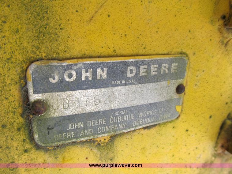 image for item 4012 1979 John Deere 762 scraper