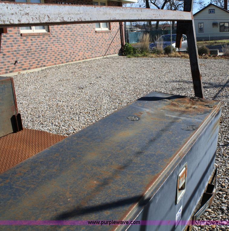 image for item 4762 Pickup bed