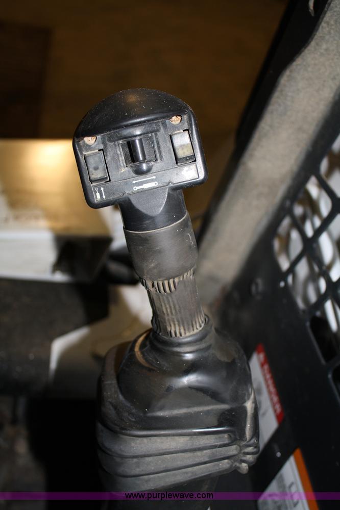 image for item 4773 2000 Bobcat 773 skid steer loader