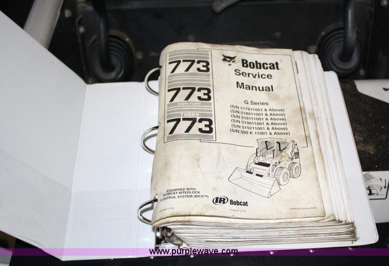 image for item 4773 2000 Bobcat 773 skid steer loader