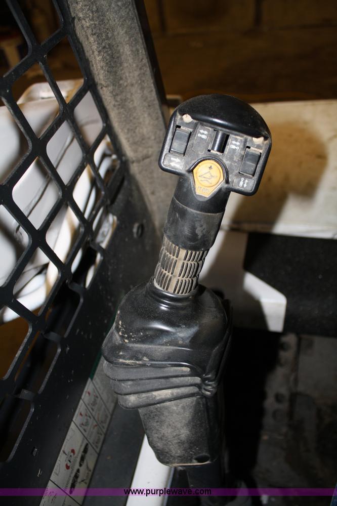 image for item 4774 2004 Bobcat T190 skid steer track loader