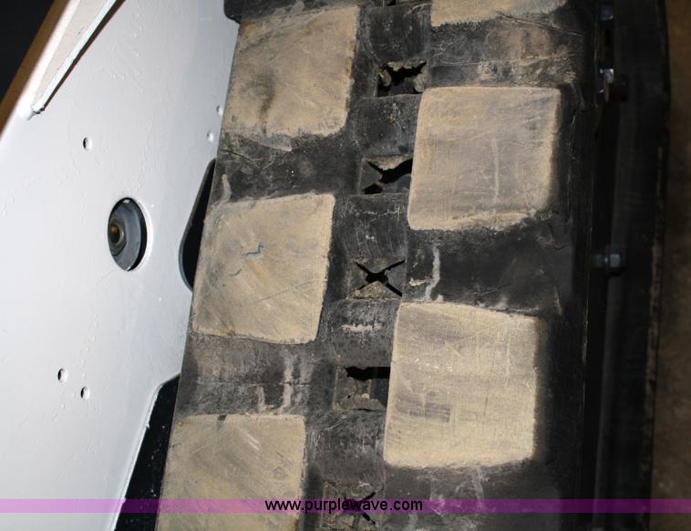 image for item 4774 2004 Bobcat T190 skid steer track loader