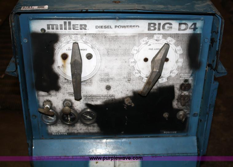 image for item 4781 Miller Big D4 welder