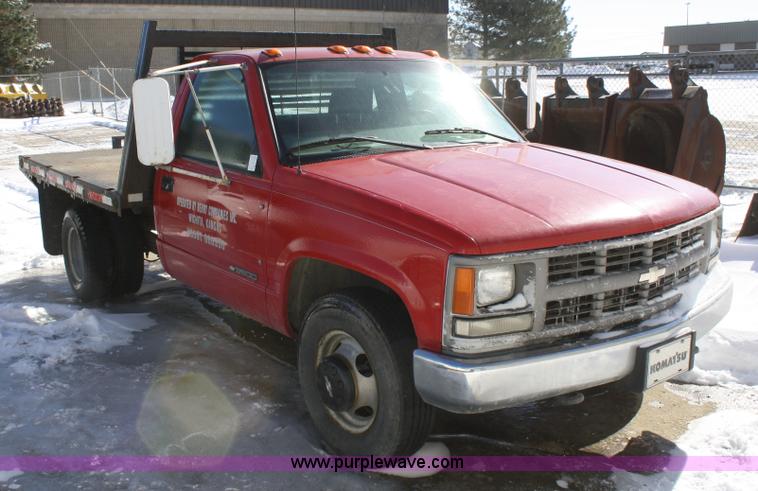 image for item 4797 1998 Chevrolet C3500 pickup truck