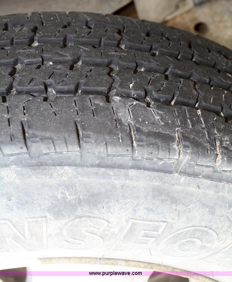 image for item 4797 1998 Chevrolet C3500 pickup truck