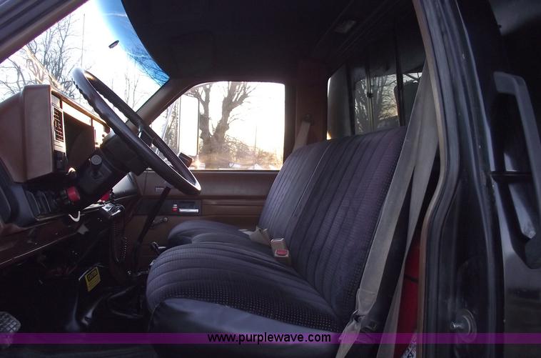 image for item 5375 1990 Chevrolet Kodiak single axle dump truck