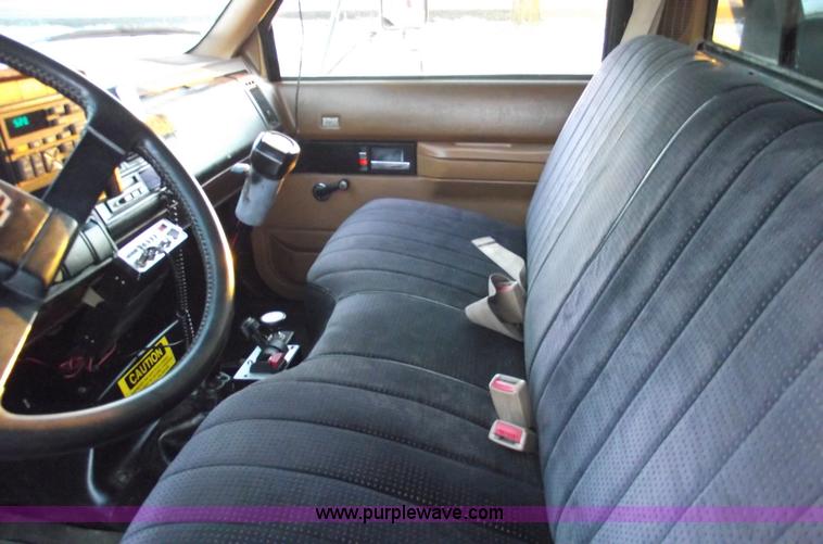 image for item 5375 1990 Chevrolet Kodiak single axle dump truck