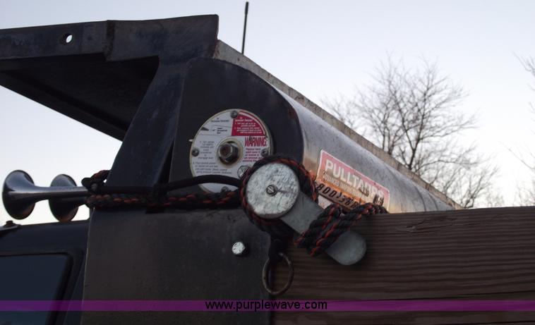 image for item 5375 1990 Chevrolet Kodiak single axle dump truck