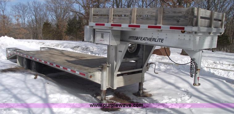 image for item 5387 2006 Featherlite 1585 all aluminum goose neck trailer