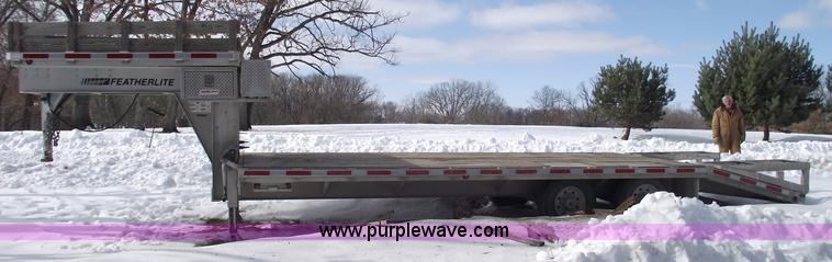 image for item 5387 2006 Featherlite 1585 all aluminum goose neck trailer