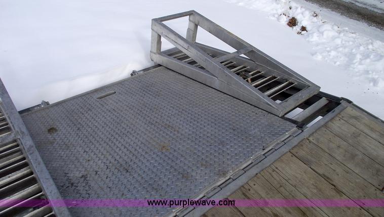 image for item 5387 2006 Featherlite 1585 all aluminum goose neck trailer