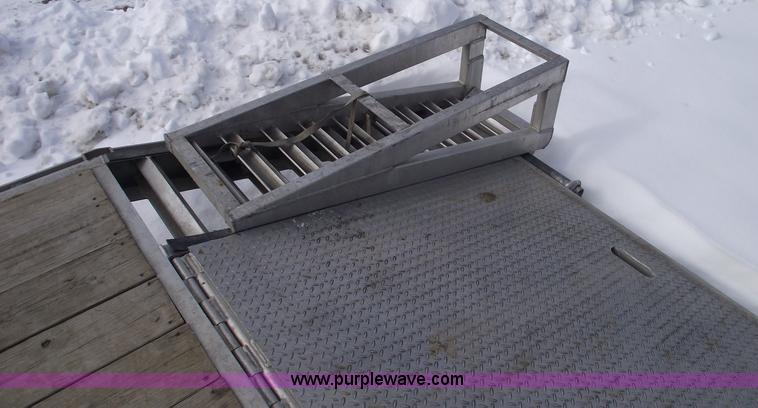 image for item 5387 2006 Featherlite 1585 all aluminum goose neck trailer