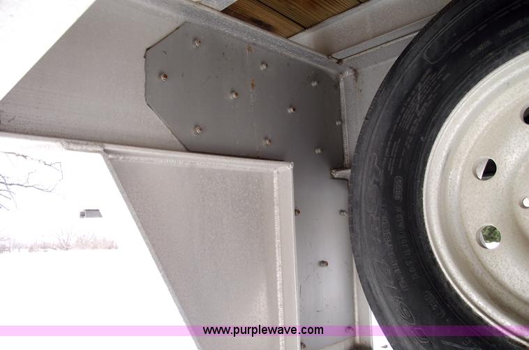 image for item 5387 2006 Featherlite 1585 all aluminum goose neck trailer