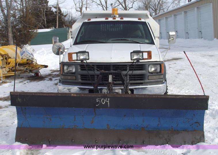 image for item 5420 1995 Chevrolet K3500 Cheyenne dually pickup truck