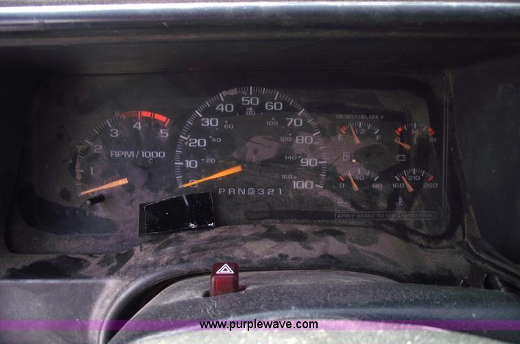 image for item 5420 1995 Chevrolet K3500 Cheyenne dually pickup truck