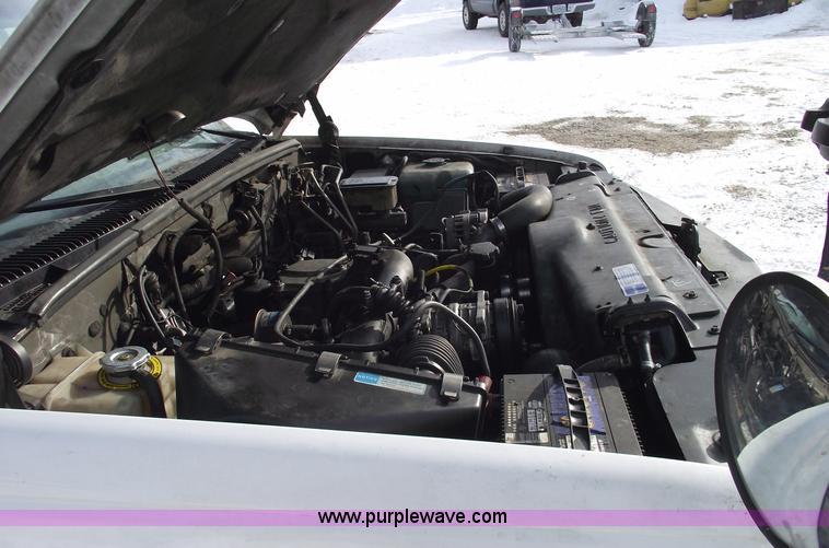 image for item 5420 1995 Chevrolet K3500 Cheyenne dually pickup truck