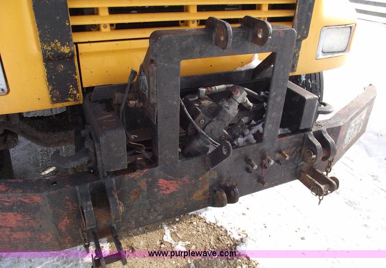 image for item 5534 1998 International 4900 dump truck