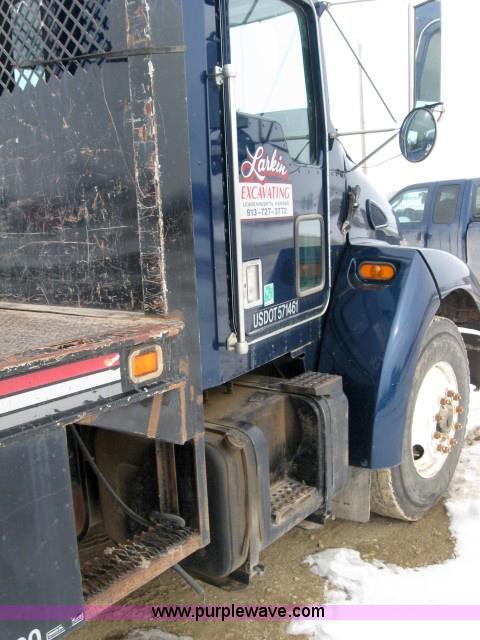 image for item 5550 1997 Kenworth T300 flatbed truck