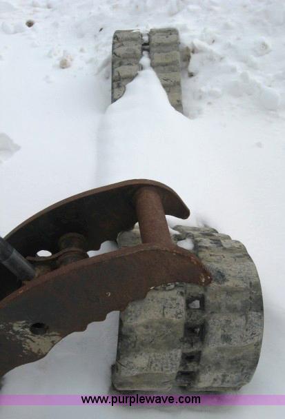 image for item 5572 2001 Bobcat 341 mini excavator