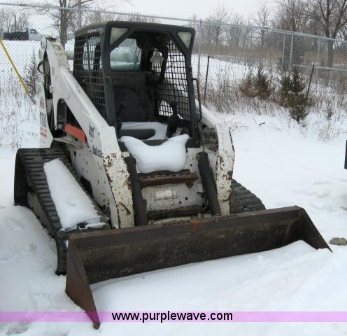 image for item 5573 2003 Bobcat T300 compact track loader